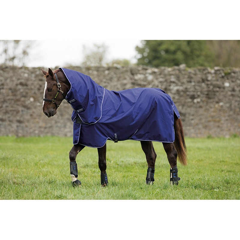 Couverture cheval Amigo Hero 900 avec couvre cou Couverture cheval Amigo Hero 900 avec couvre cou